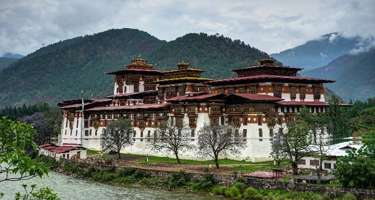 Bhutan Weather in April 2025, Fresh Weather and Clear Skies