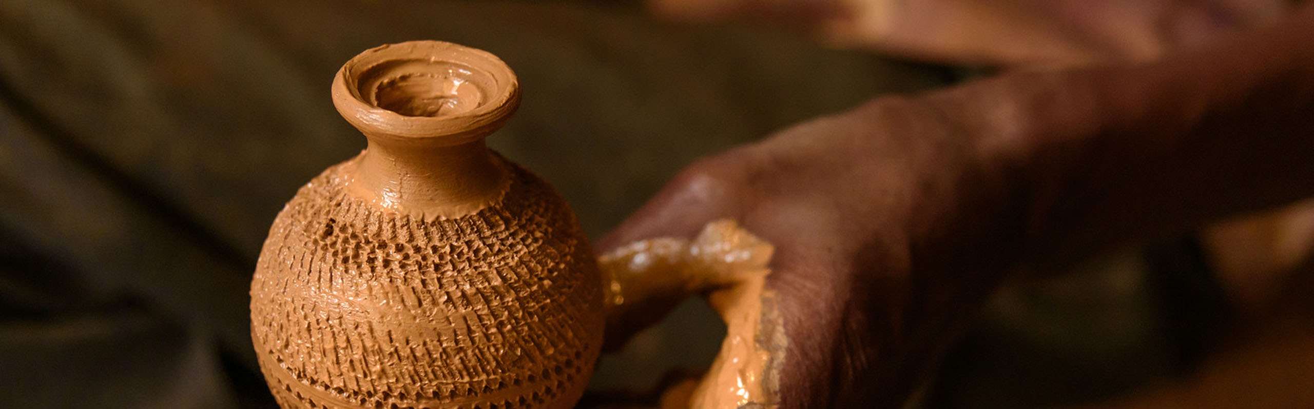 Indian Arts and Handicrafts - Best 6 Kinds of Souvenirs to Buy in India 