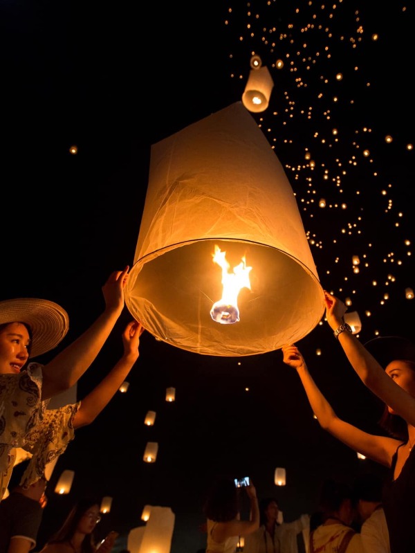 How to Best Experience Yi Peng Lantern Festival 2023 in Chiang Mai, Thailand