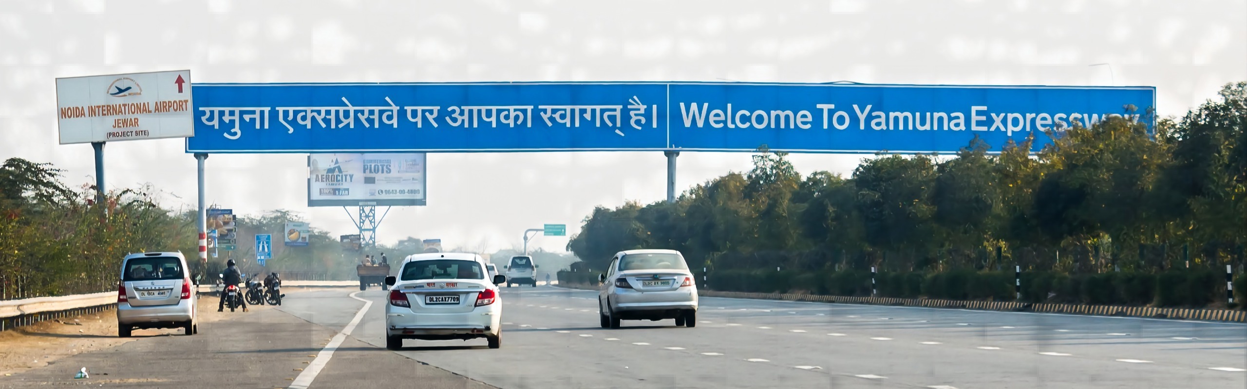 How to Get from Delhi to Agra