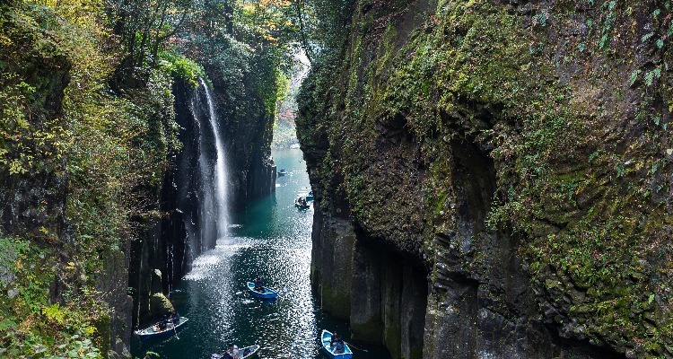 Japan Weather in May 2024, Where to Go and Costs