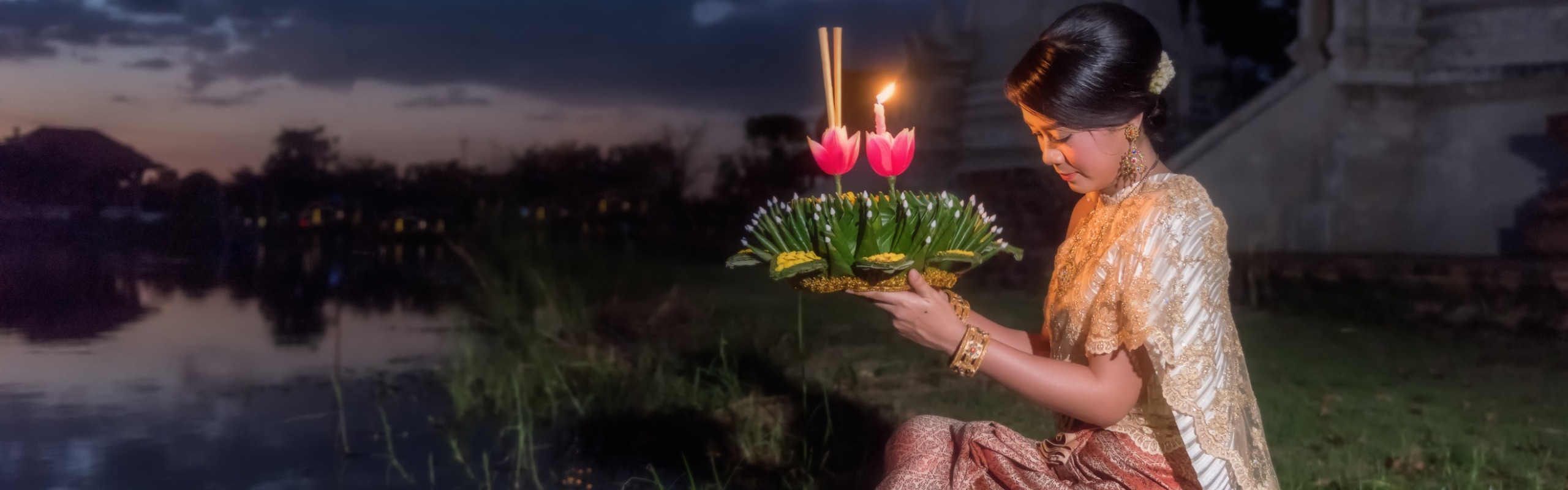  A 2-Day Romantic Thailand Lantern Festival Tour
