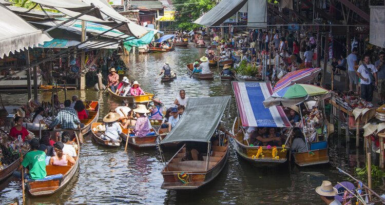 Avoid Tourist Traps: 5 Best Floating Markets Near Bangkok