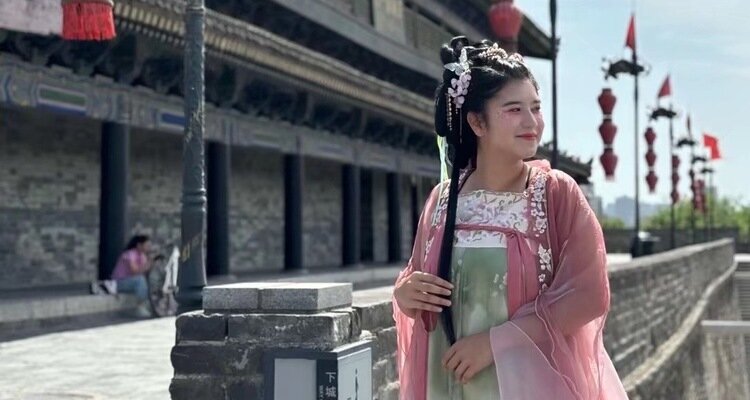 The City Wall is an excellent location for taking photos of Hanfu.